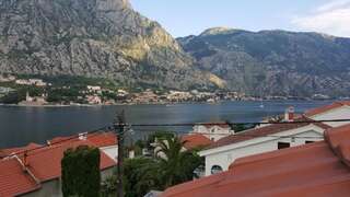 Апартаменты Apartments Darko Kitic Котор Номер-студио с видом на море-1